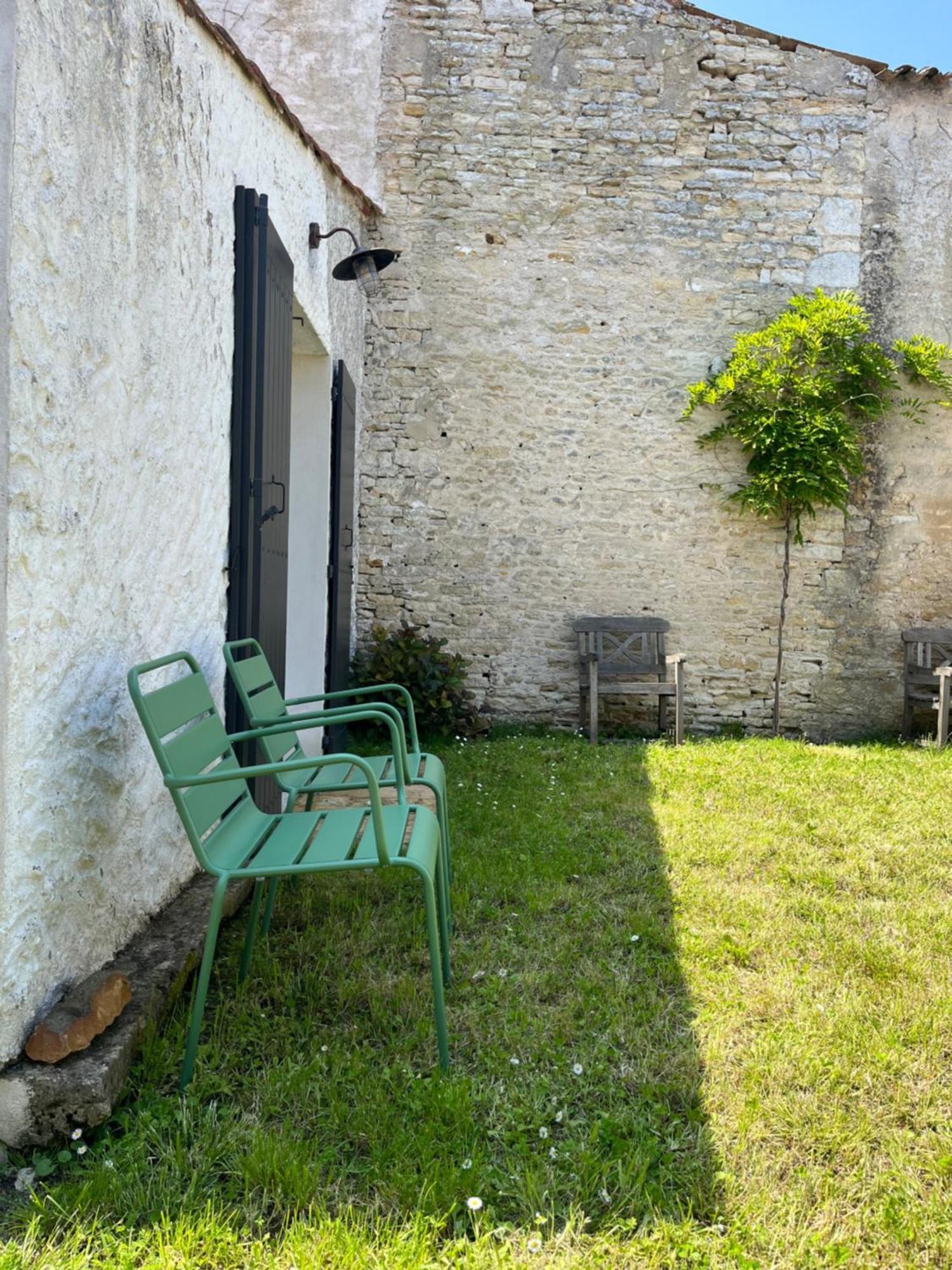 Elegante Maison Familiale Au Coeur Des Remparts De La Citadelle Le Chateau-d'Oleron Exterior photo