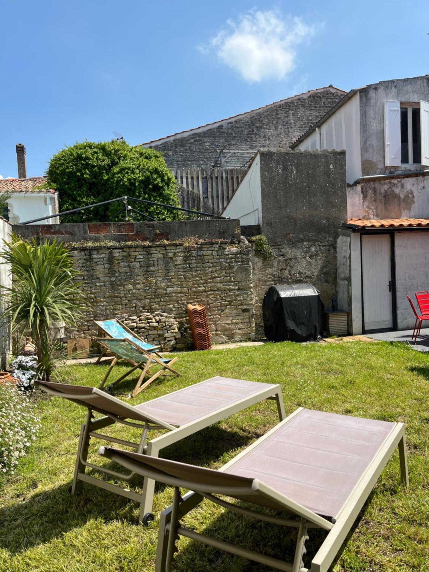 Elegante Maison Familiale Au Coeur Des Remparts De La Citadelle Le Chateau-d'Oleron Exterior photo